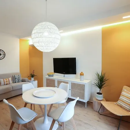 Di Casa アパート モノーポリ